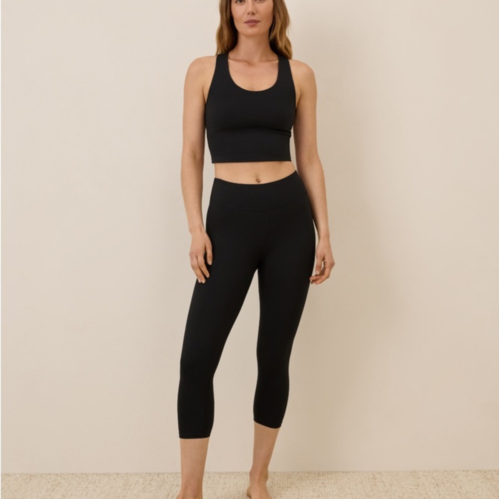 Sleek Black High-Waisted Leggings